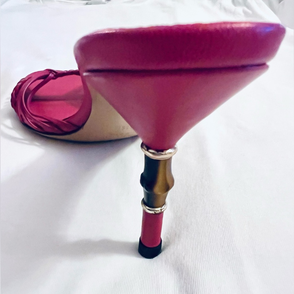 (NEW) Gucci Pink Bamboo Heels Sandals, 5.5B - Picture 5 of 10